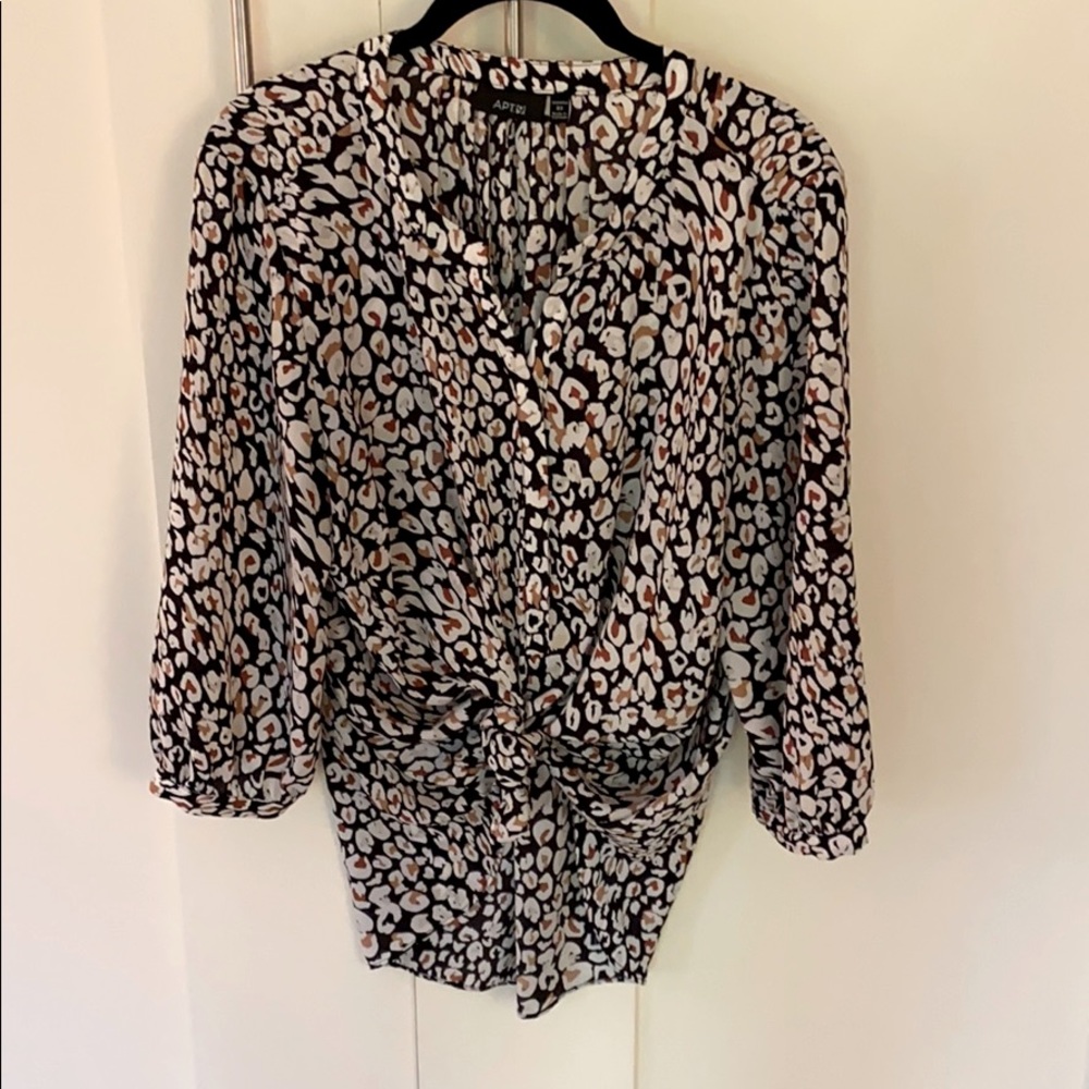 (B) Apt. 9 animal print tunic top